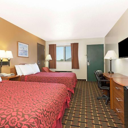 Days Inn By Wyndham Paxton Buitenkant foto