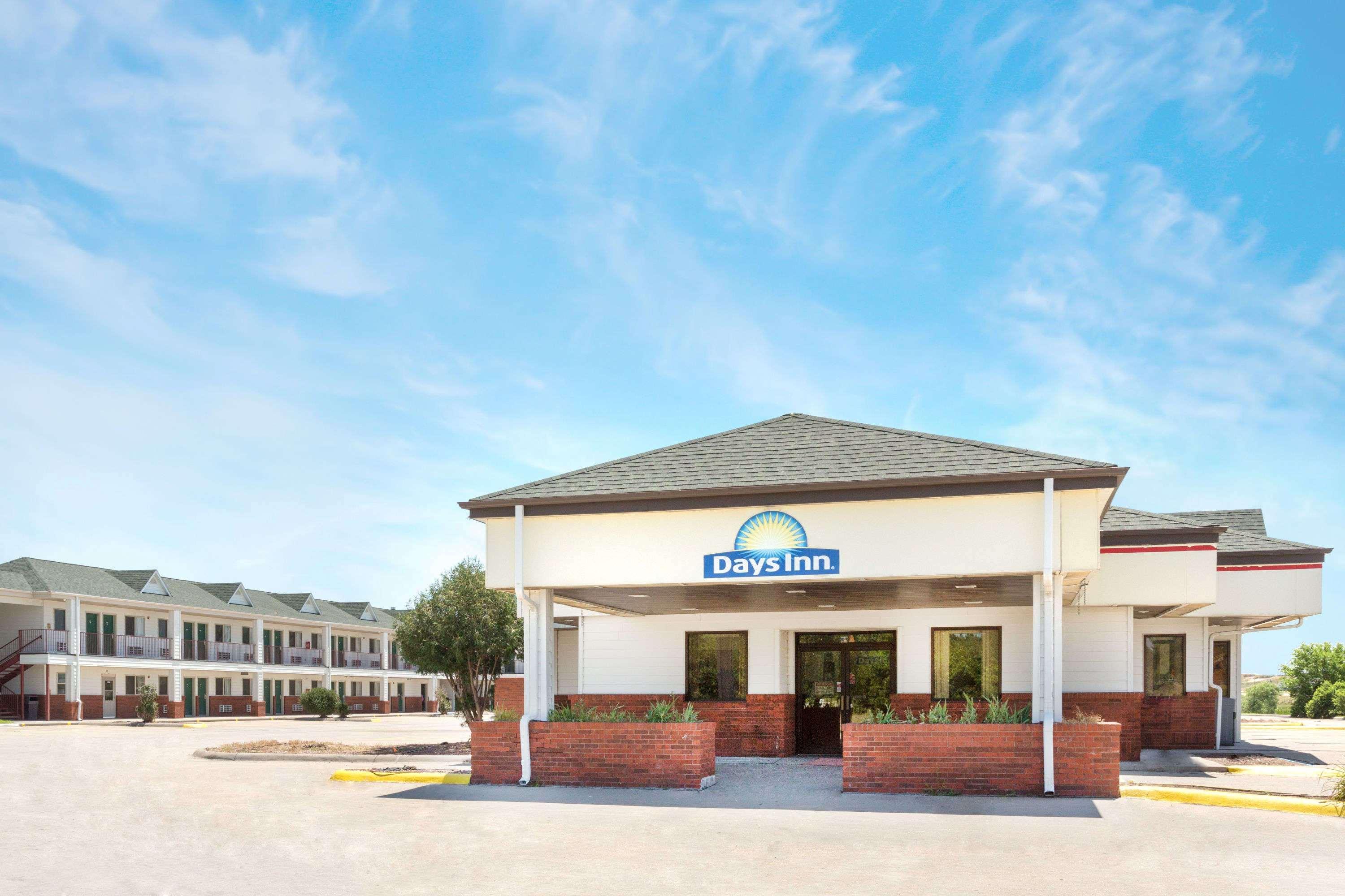 Days Inn By Wyndham Paxton Buitenkant foto