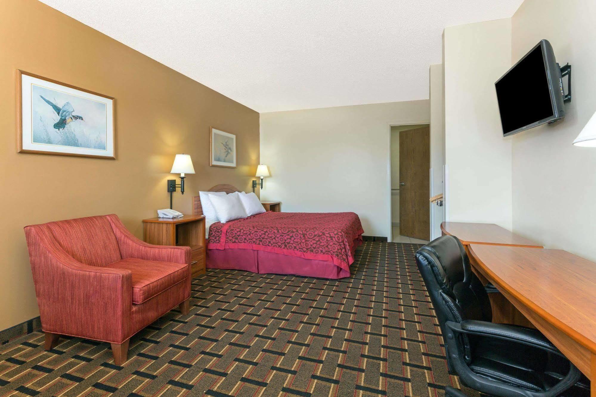 Days Inn By Wyndham Paxton Buitenkant foto